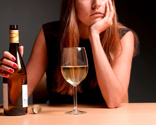 Анонимное лечение женского алкоголизма в Дербенте